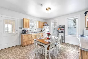 519 W Maple St, Sturgeon Bay, WI 54235 - Photo 6