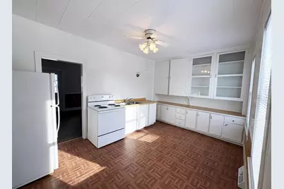 733 E Calumet Street, Appleton, WI 54915 - Photo 6