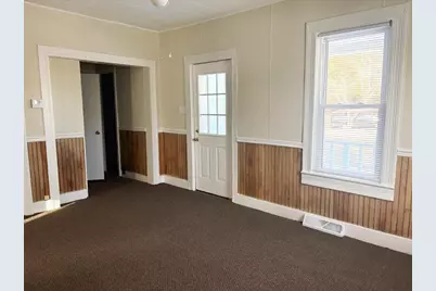 733 E Calumet Street, Appleton, WI 54915 - Photo 2