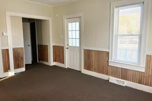 733 E Calumet St, Appleton, WI 54915 - Photo 2