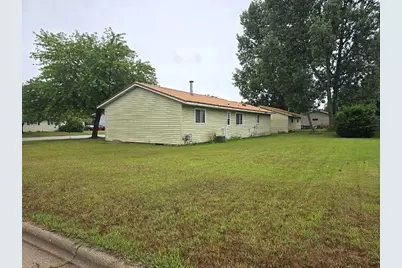 214 Pearl Avenue, Shawano, WI 54166 - Photo 2