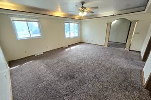 214 Pearl Ave, Shawano, WI 54166 - Photo 8