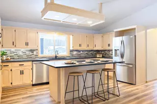 W3829 Highview Dr, Appleton, WI 54913 - Photo 2