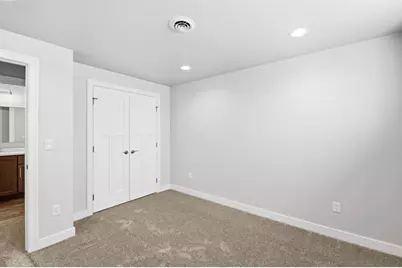 2712 Creekwood Circle, Green Bay, WI 54311 - Photo 38