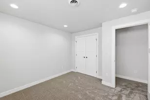 2712 Creekwood Cir, Green Bay, WI 54311 - Photo 42