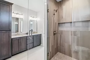 2712 Creekwood Cir, Green Bay, WI 54311 - Photo 20