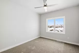 2712 Creekwood Cir, Green Bay, WI 54311 - Photo 16