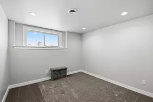 2712 Creekwood Cir, Green Bay, WI 54311 - Photo 34