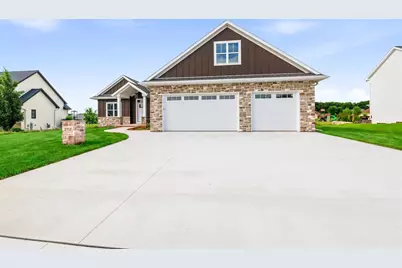 2712 Creekwood Circle, Green Bay, WI 54311 - Photo 2