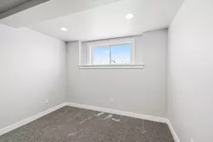 2712 Creekwood Cir, Green Bay, WI 54311 - Photo 36