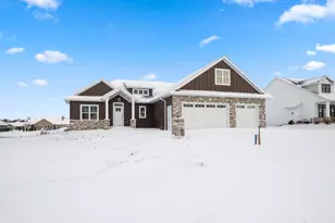 2712 Creekwood Cir, Green Bay, WI 54311 - Photo 50