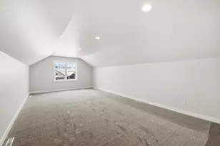 2712 Creekwood Cir, Green Bay, WI 54311 - Photo 24