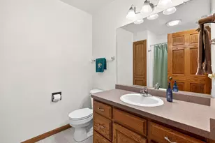 1156 Shaggy Bark Dr, Neenah, WI 54956 - Photo 40