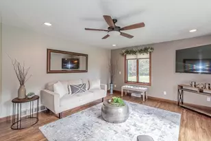 E8130 Flease Rd, Mukwa, WI 54961 - Photo 14