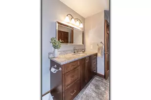 E8130 Flease Rd, Mukwa, WI 54961 - Photo 24