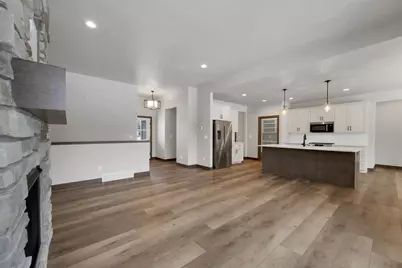 2580 N Stellita Circle, De Pere, WI 54115 - Photo 8