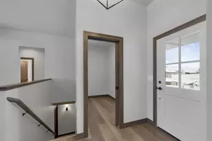 2580 N Stellita Cir, De Pere, WI 54115 - Photo 2