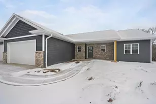 2580 N Stellita Cir, De Pere, WI 54115 - Photo 54