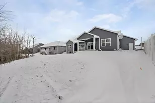 2580 N Stellita Cir, De Pere, WI 54115 - Photo 58