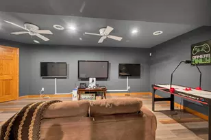 4011 Garrett St, De Pere, WI 54115 - Photo 46