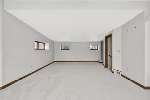 520 E Cecil St, Neenah, WI 54956 - Photo 20