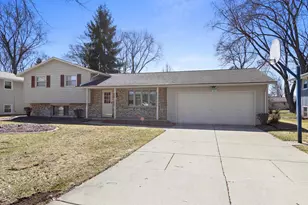 1281 Vly Vw Rd, Green Bay, WI 54304 - Photo 1