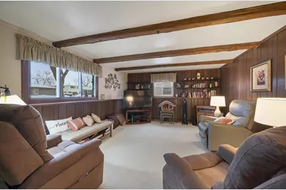 1281 Valley View Road, Green Bay, WI 54304 - Photo 4