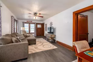 805 7th St, Menasha, WI 54952 - Photo 6