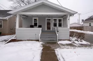 805 7th St, Menasha, WI 54952 - Photo 2