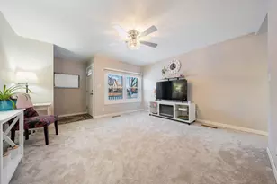 732 Manitowoc St, Menasha, WI 54952 - Photo 10