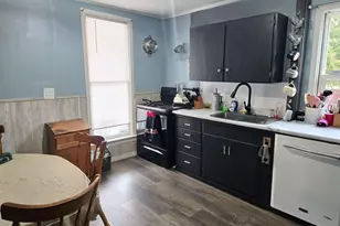 505 St Clair St, Manitowoc, WI 54220 - Photo 8