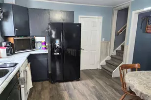 505 St Clair St, Manitowoc, WI 54220 - Photo 6