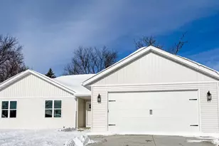 426 Village Ln, Ripon, WI 54971 - Photo 1