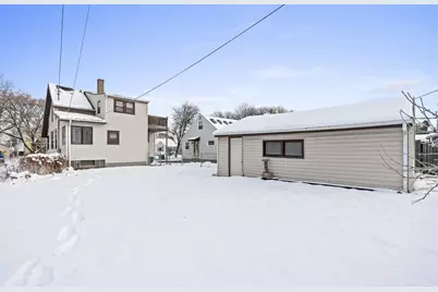 342 E 9th Street, Fond du Lac, WI 54935 - Photo 4