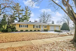 453 Clifden Dr, Madison, WI 53711 - Photo 2