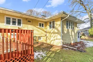 453 Clifden Dr, Madison, WI 53711 - Photo 10