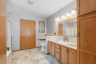 1325 S Westhaven Dr, Oshkosh, WI 54904 - Photo 22