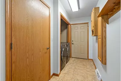 1325 S Westhaven Drive, Oshkosh, WI 54904 - Photo 26