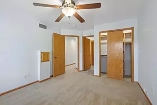 1325 S Westhaven Dr, Oshkosh, WI 54904 - Photo 38