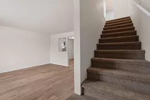 2130 Elm View Dr, Ashwaubenon, WI 54304 - Photo 6