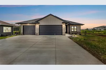 726 Tambour Court #7, De Pere, WI 54115 - Photo 2