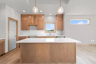 726 Tambour Ct, De Pere, WI 54115 - Photo 16