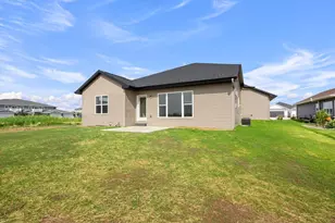 726 Tambour Ct, De Pere, WI 54115 - Photo 44