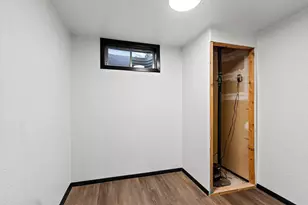 409 Easy St, Green Bay, WI 54311 - Photo 24