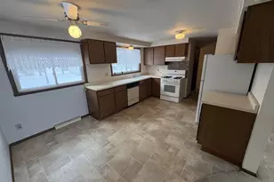 106 W Baehr St, Cecil, WI 54111 - Photo 6