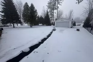 106 W Baehr St, Cecil, WI 54111 - Photo 4