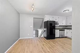 2766 Aquarius Rd, Green Bay, WI 54311 - Photo 12