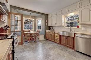 1910 N Lawe St, Appleton, WI 54911 - Photo 18