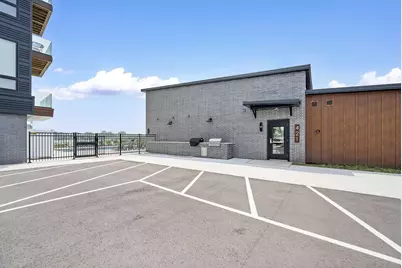 433 Aldon Circle #303, Ashwaubenon, WI 54304 - Photo 4