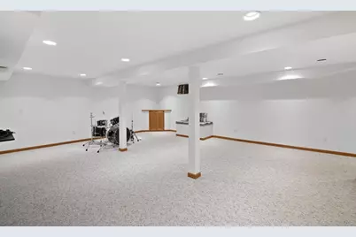 1076 Ernst Drive, Green Bay, WI 54304 - Photo 46